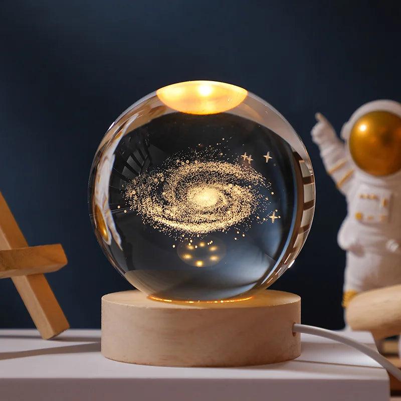 Globo de Cristal 3D de Vidro de 6 cm com Iluminação LED Quente, Gravado a Laser com Sistema Solar e Universo, Base de Madeira, Presente de Aniversário